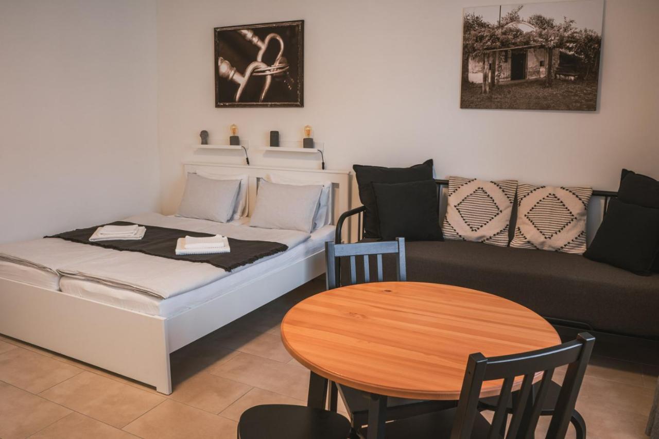 Apartmany Pulgary Bulhary Buitenkant foto